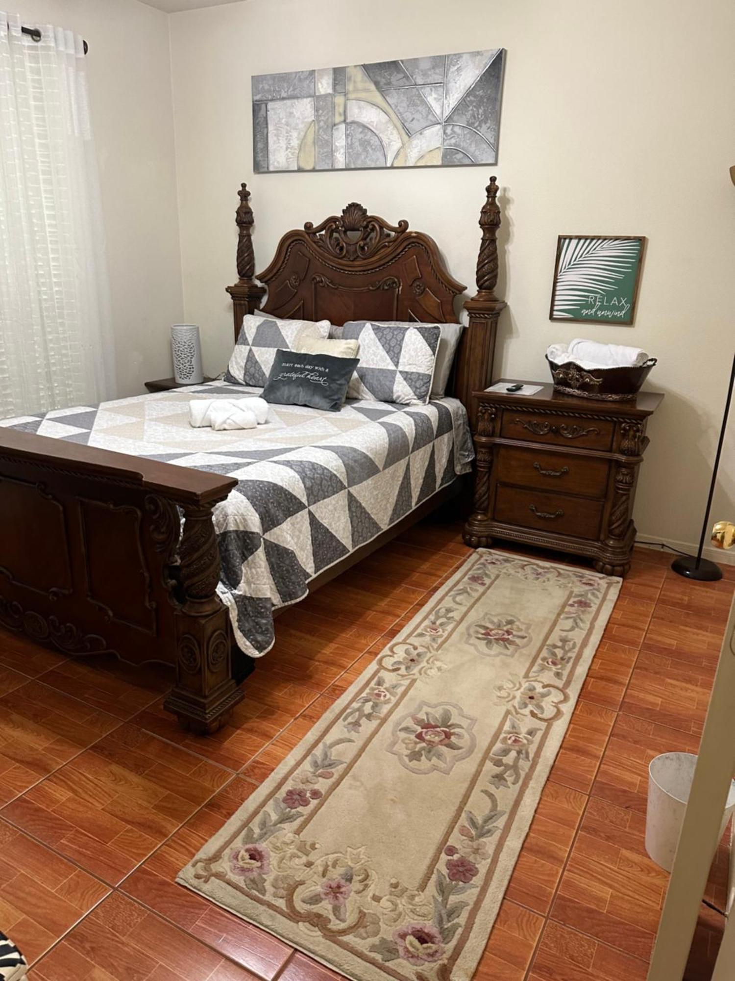 Unwind And Relax 4 Bedroom Stay Humble Esterno foto