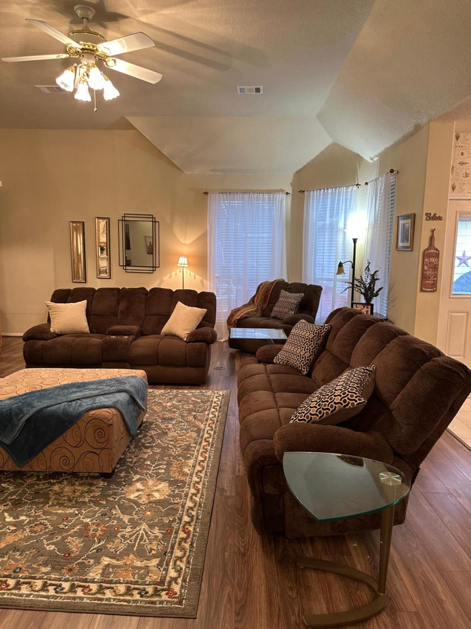 Unwind And Relax 4 Bedroom Stay Humble Esterno foto